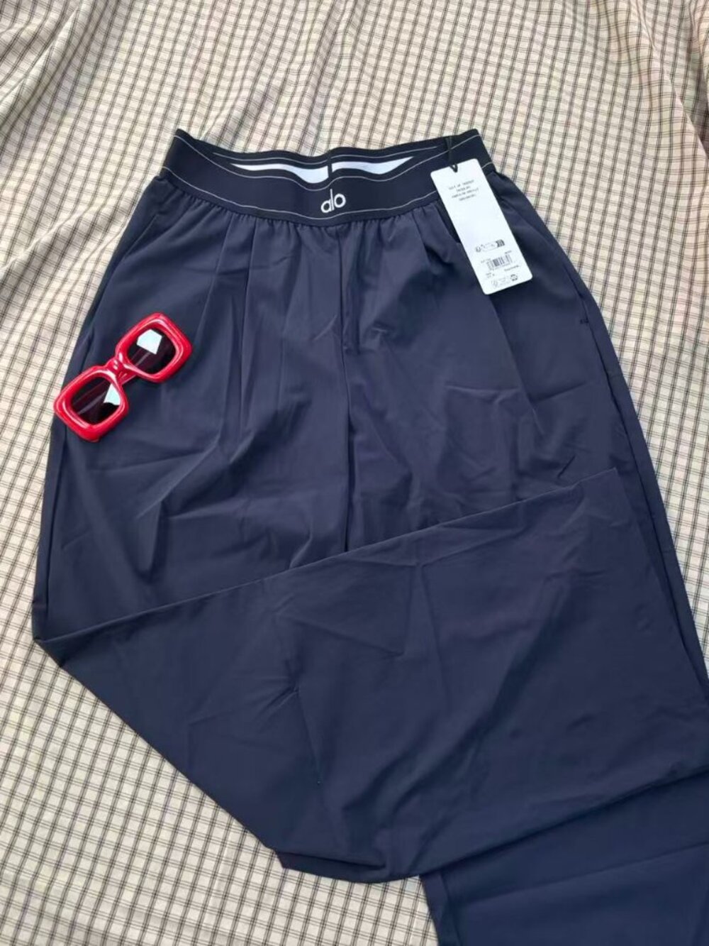 ✨NWT Alo Yoga Suit Up Trouser Navy Blue Regular Version 30 inches in length